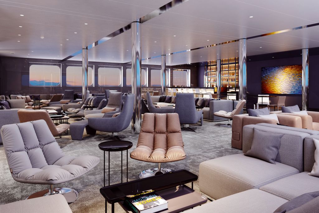 The Horizon Bar and lounge on the Emerald Azzurra