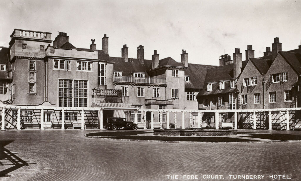 The fore court of the Tunberry hotel in the 1940s