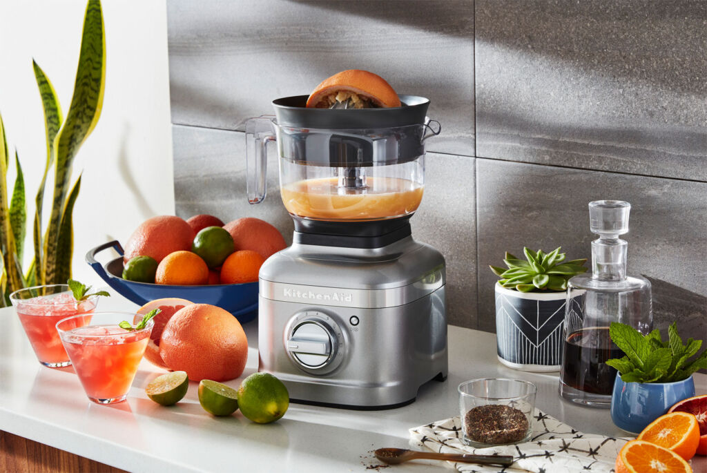 Smoothly Does It - Putting The KitchenAid Artisan K400 Blender To