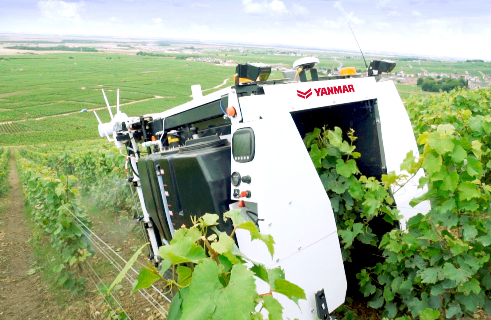 Yanmar's Revolutionary YV01 Autonomous Spraying Robot For Vineyards