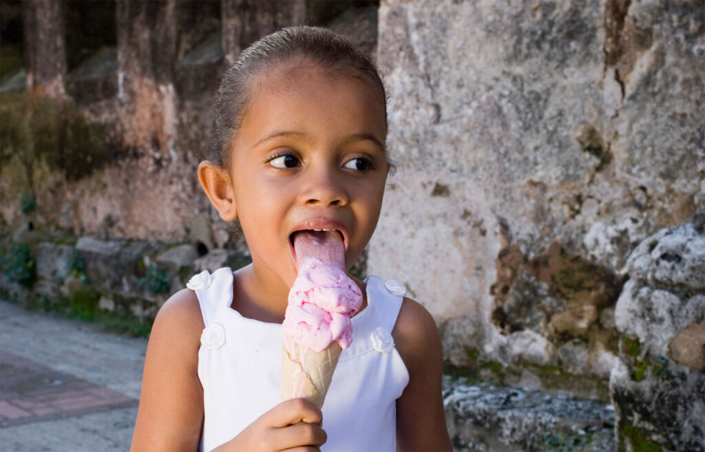 KitchenAid Ice Cream Attachment vs. Cuisinart Ice Cream Maker - Black Girls  Who Brunch
