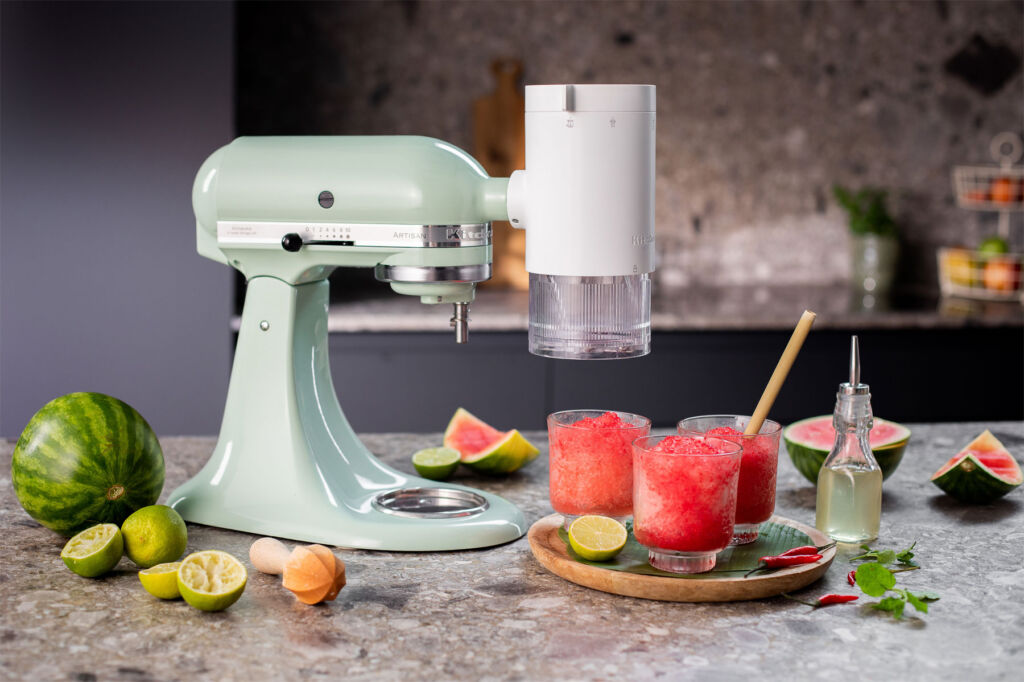 Stay cool 😎 all summer long with our #KitchenAid #ShaveIce Attachment.  Freeze your liquid of choice - water, juice, cocktail mix or coffee …