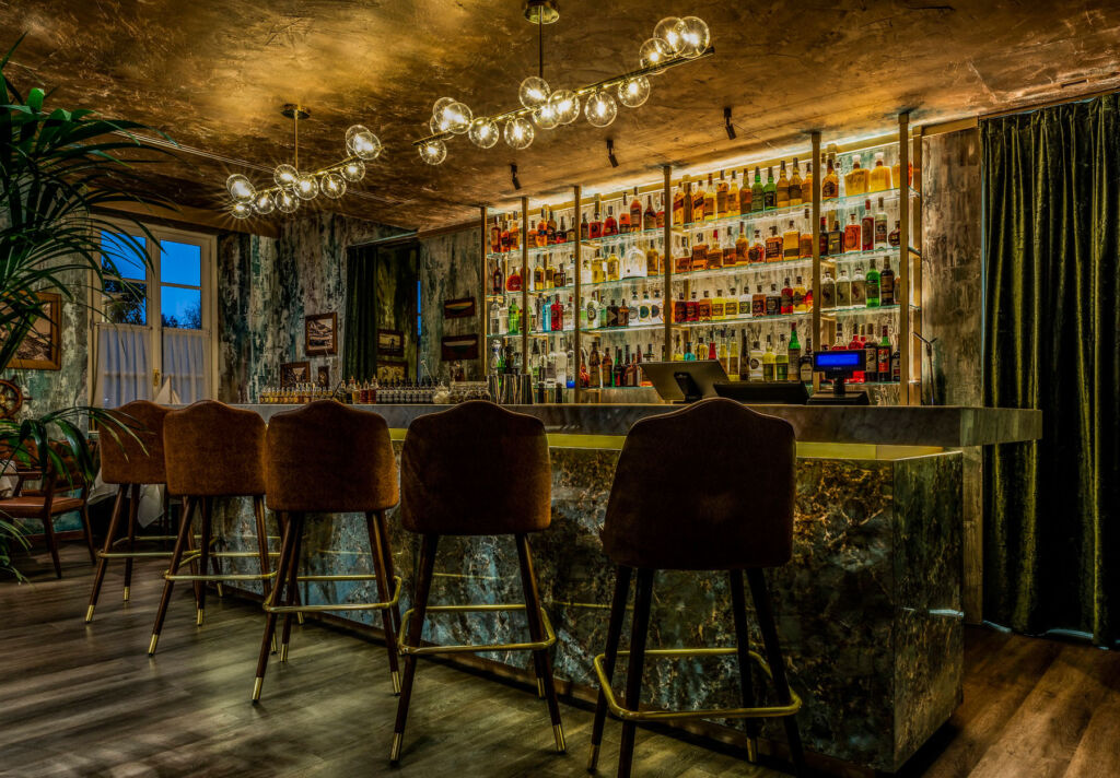 The beautiful and inviting bar inside the Milan hotel