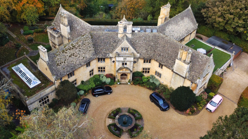 An Intimate All-inclusive 5-star Experience at Foxhill Manor in The Cotswolds