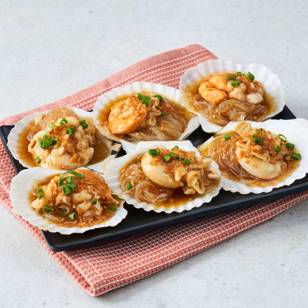 Steamed Japanese Scallop With Garlic And Vermicelli