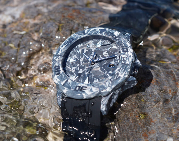 ArtyA's "Aqua Carbon Divers", An Exclusive Series of 99 Unique Timepieces