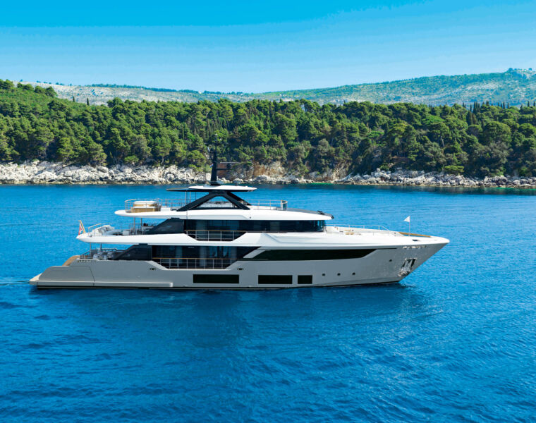 The New Custom Line Navetta 38 is a Yacht Focused on Elegance and Design