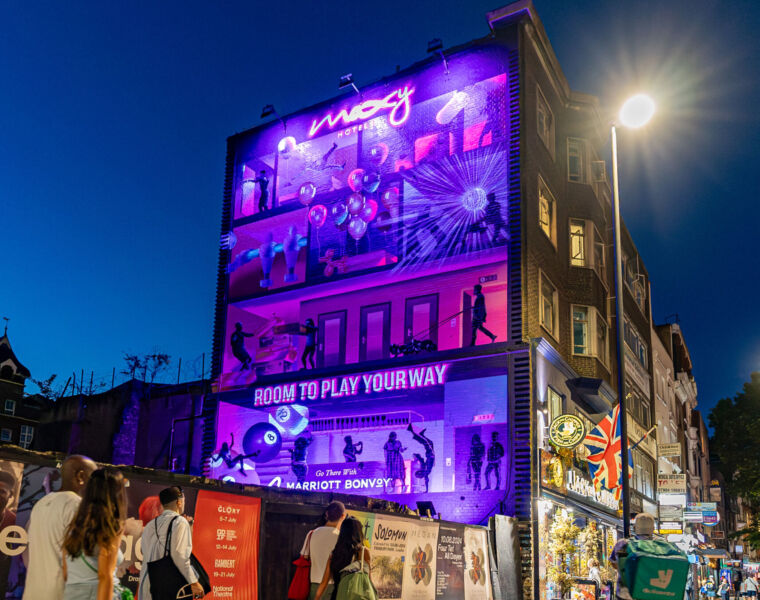 Moxy Unveils Mural in East London to Mark the Launch of 'Room to Play Your Way'