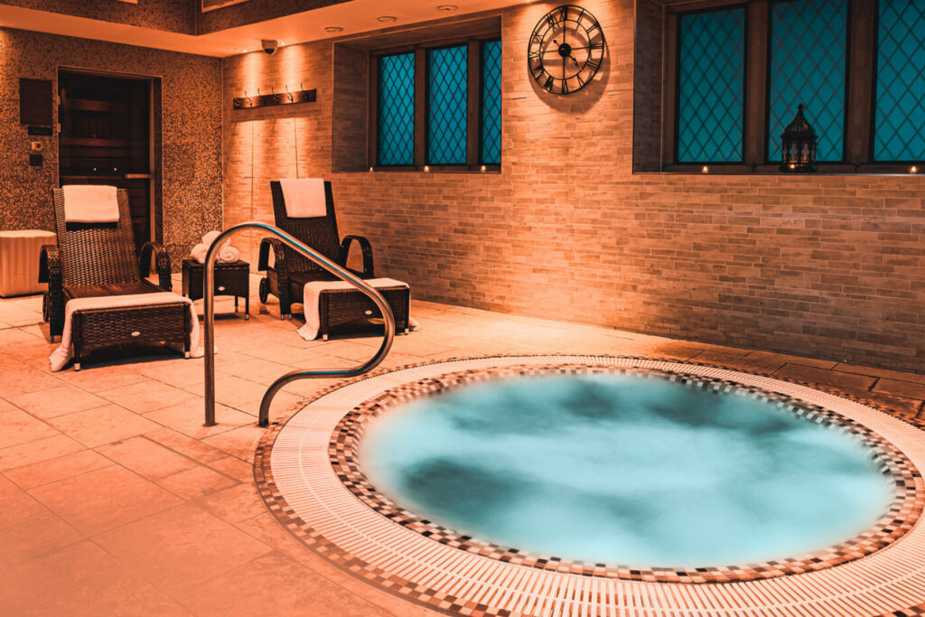 The indoor pool in the spa