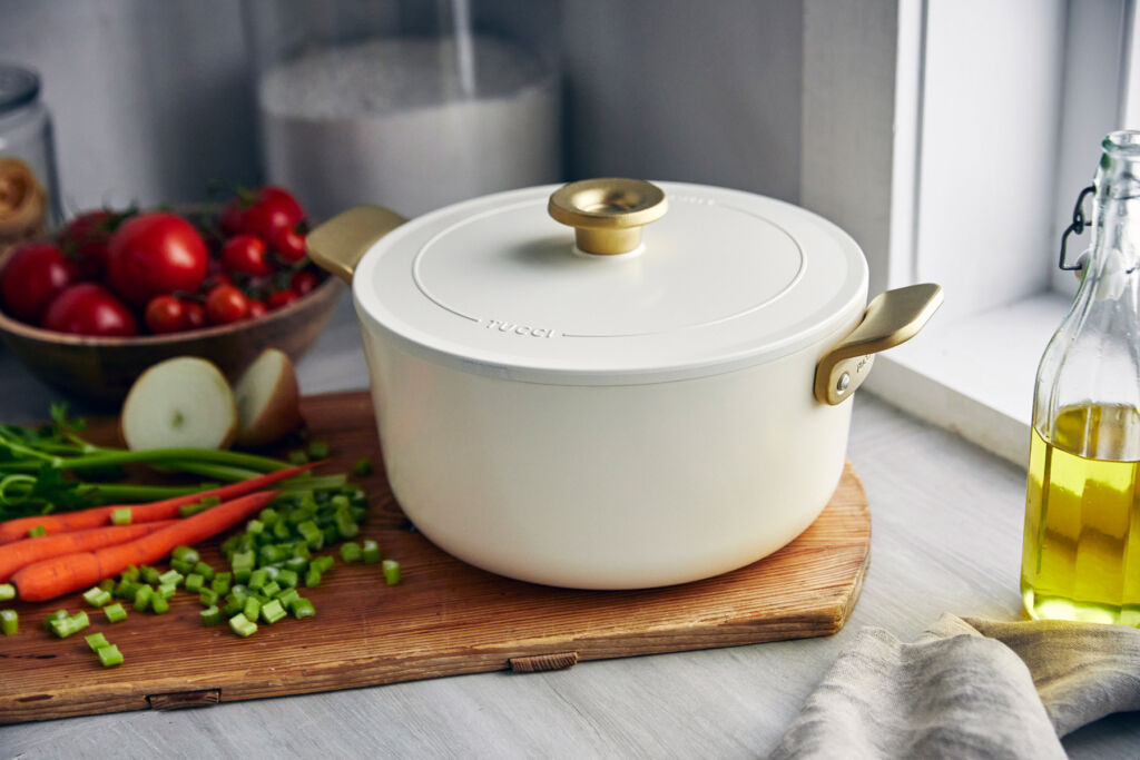 The Dutch Oven in Carrara White