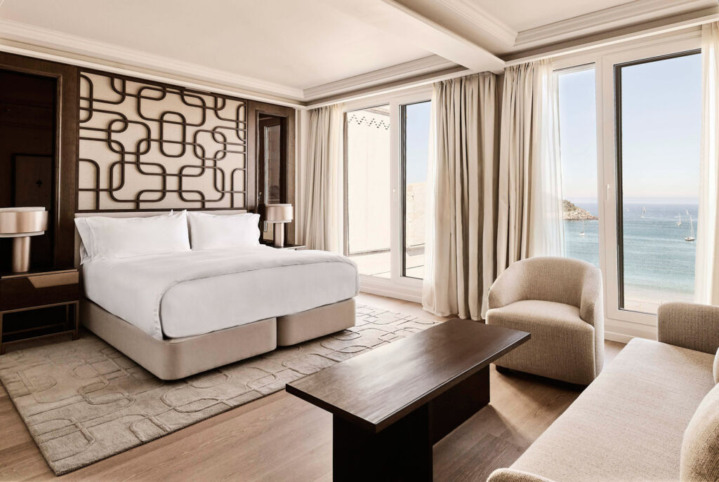 The Yuhi suite interior with its sea views